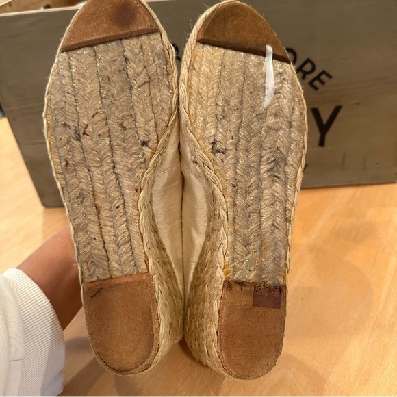 Lauren Ralph Lauren Wedge Espadrille Sandal Size 9.5 Gold Neutral Open Toe - Picture 8 of 8